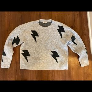 Boutique lightening sweater
